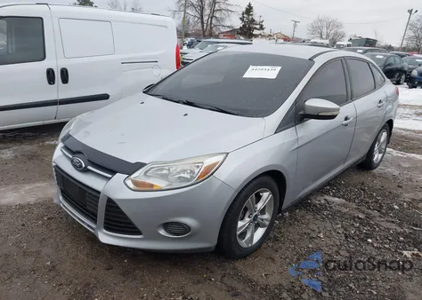 2014 Ford Focus Se z USA, uszkodzony, nr VIN 1FADP3F28EL142423